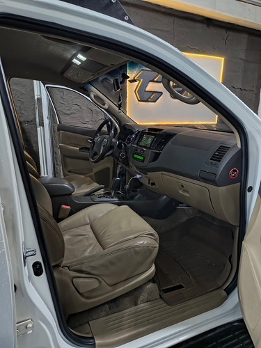 Toyota Fortuner 2012 4x4