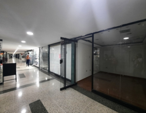 Imagen 3 de 5 de En Alquiler Local En El Centro Comercial Las Américas, Maracay Rxt 453825