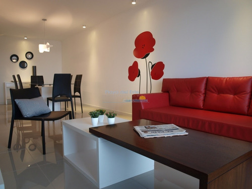 Punta Del Este, Apartamento Zona Brava- Ref: 11650