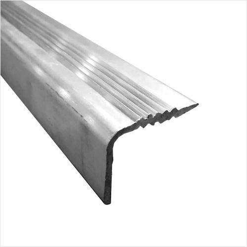 Perfil En L Para Escalon En Aluminio 33 X 28 Mm X 2.26 Mts