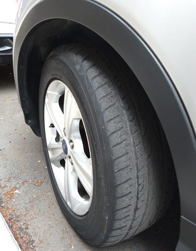Ford Escape 2.5 S Plus Mt