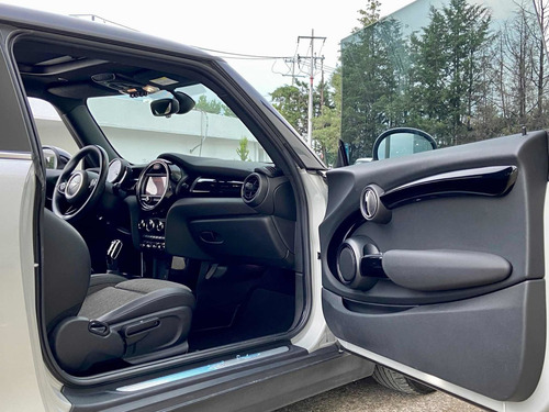 Imagen 11 de 15 de Mini Cooper 2019 1.5 Chili At