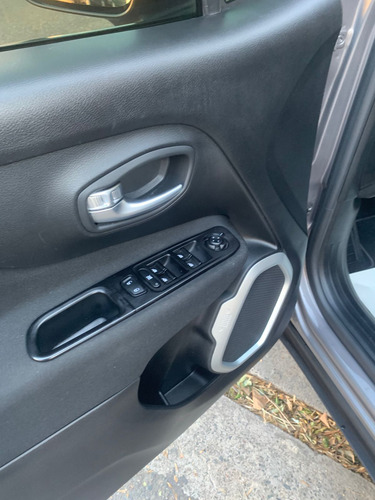 Jeep Renegade 1.8 Sport Plus