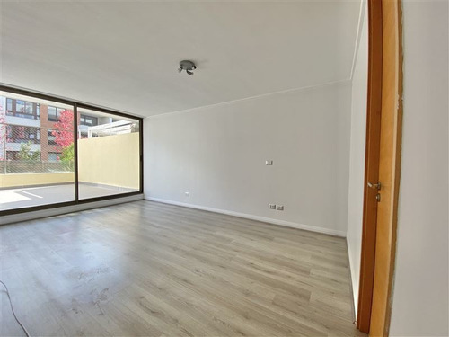 Departamento En Venta De 3 Dorm. En Lo Barnechea