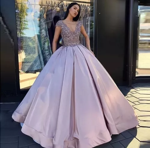 Vestido De Xv Años Incluye Crinolina Y Tiara De Pedrería en venta en San  Antonio De La Cal Oaxaca por sólo $ 6,  Mexico