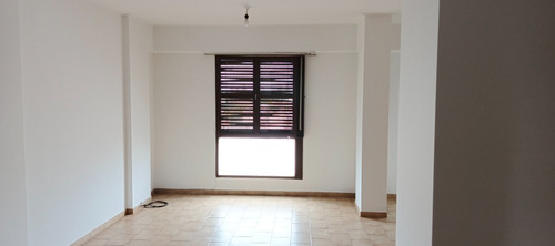 Se Vende Monoambiente En B° Centro - Villa Dolores - Córdoba