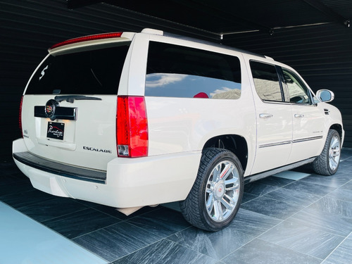 Imagen 4 de 14 de Cadillac Escalade Platinum Esv Año:2013