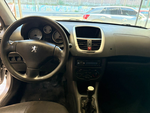 Peugeot 207 1.4 Active 75cv