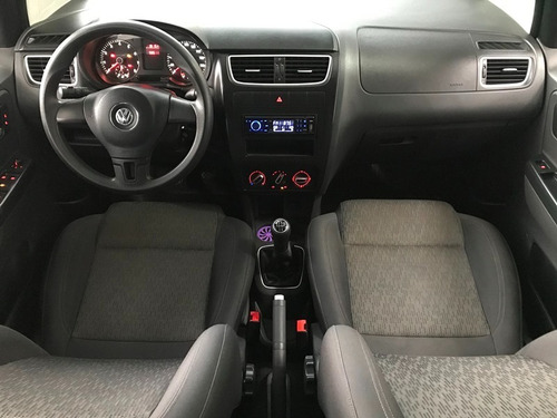 Volkswagen Fox Trend 1.0 Flex 2013 Completo Único Dono