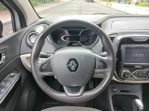 Renault Captur 2.0 Intens Automática