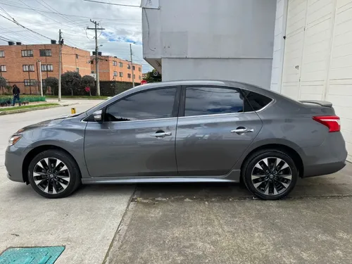 Nissan Sentra 1.8 B17 Fl Sr