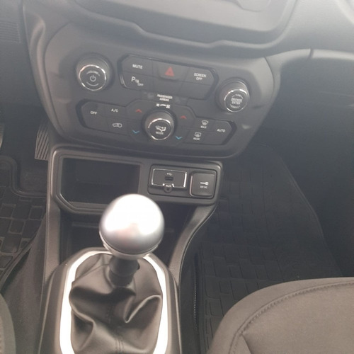 Jeep Renegade 1.8 Sport Mt - Gencosa