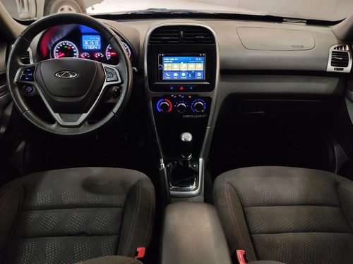 Imagen 9 de 15 de Chery Tiggo 3 Confort 4x2 2016