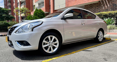 Nissan Versa 1.6 Advance