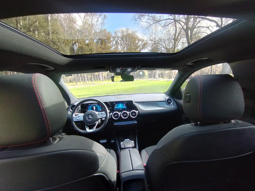 Imagen 22 de 23 de Mercedes Benz Gla 250 Amg