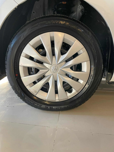 Imagen 7 de 18 de Toyota Yaris 2022 1.5 107cv Xs