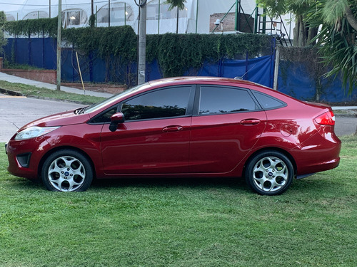 Ford Fiesta Kinetic 1.6 Design 120cv Trend