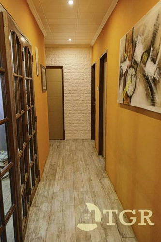 Oport X Viaje - Imponente Casa En Lote Propio. Ideal Dos Familias.