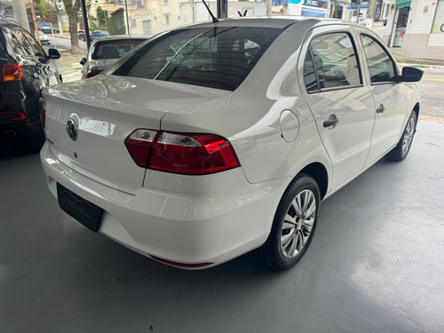 Volkswagen Voyage 1.0 12V MPI TOTALFLEX 4P MANUAL