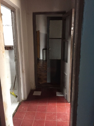Venta Casa 2 Dormitorios Balcarce Con Cochera