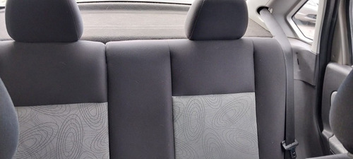 Imagen 13 de 13 de Ford Fiesta Max Ambiente Mp3