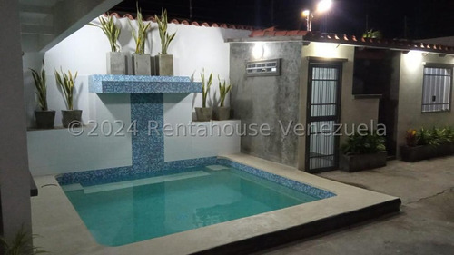 De Oportunidad!! Venta De Casa En Playa El Agua. Isla De Margarita.