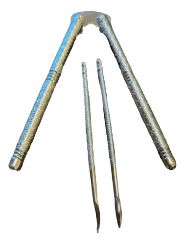 Antiguo Rompe Nueces Avellana Metal Cromadocon 2 Pinches ! (Usado)