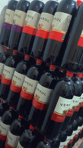 Vinho Versul Tinto Suave E Vinho Tinto Seco