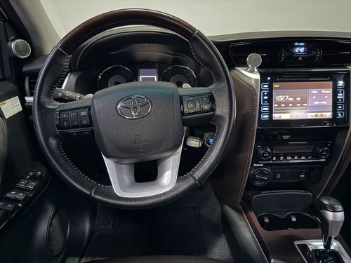 Toyota SW4 2.8 Tdi Srx 7l 4x4 Aut. 5p