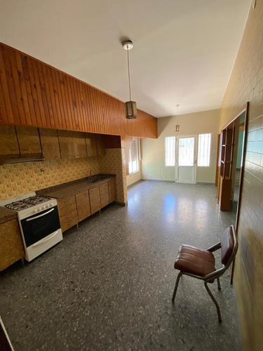 Imagen 4 de 14 de Casa 4 Ambientes En Venta - Loma Hermosa, Tres De Febrero.