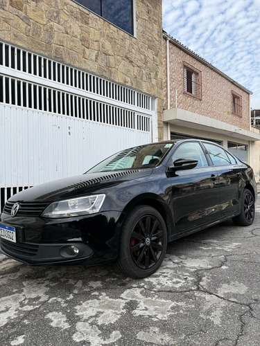 Volkswagen Jetta 2.0 Comfortline Flex 4p Automática