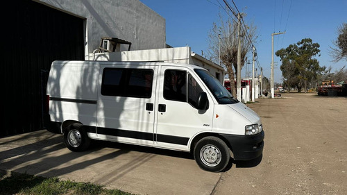 Peugeot Boxer 2.3 330m Confort Hdi Larga