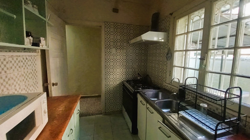 Casa Tradicional En Barrio Residencial De Suárez Mujica