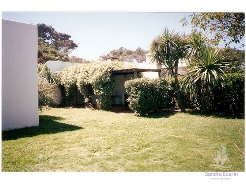 Casa En Brava, 3 Dormitorios *- Ref: 28750