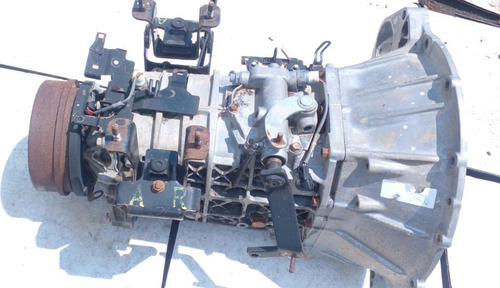 Caja De Velocidades Estándar Isuzu Diesel 300 2008 (Usado)