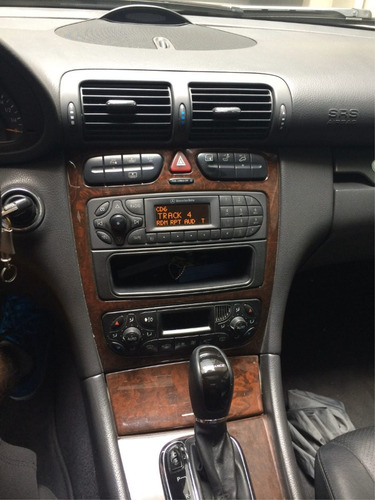 Imagen 3 de 4 de Frente Para Estereo 1din Mercedez Class-c 01-04 Mbz-k0104ddp
