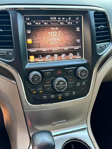 Jeep Grand Cherokee 3.6 Limited Lujo 4x2 Mt