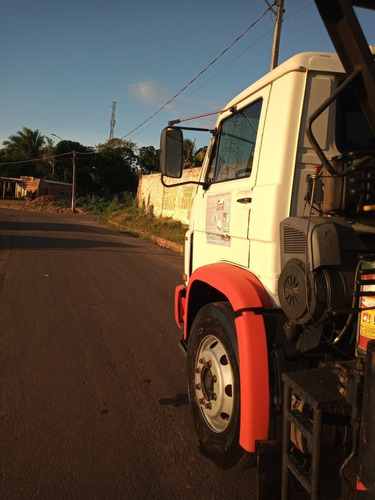 Imagem 4 de 12 de Volkswagen 13/180