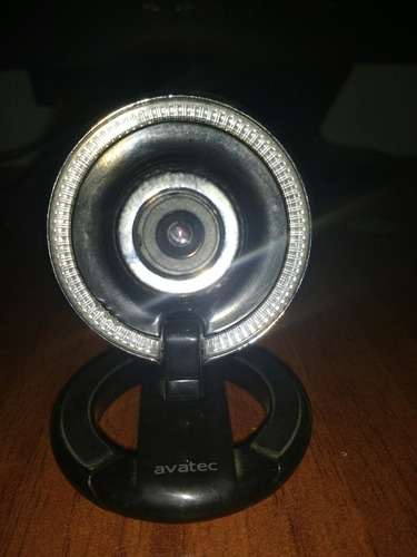 Webcam Marca Avatec Con Audífono