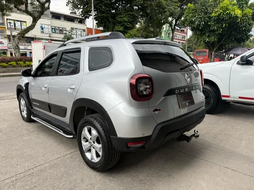 Renault Duster 1.3 Intense Cvt
