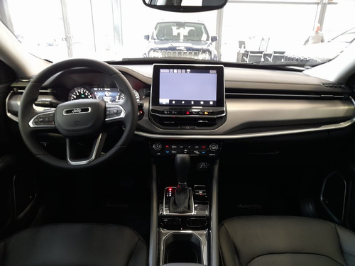 Imagen 9 de 16 de Jeep Compass Longitude Plus