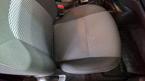 Nissan Versa 1.6 Advance