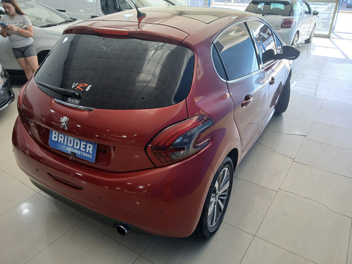 Peugeot 208 1.6 Feline