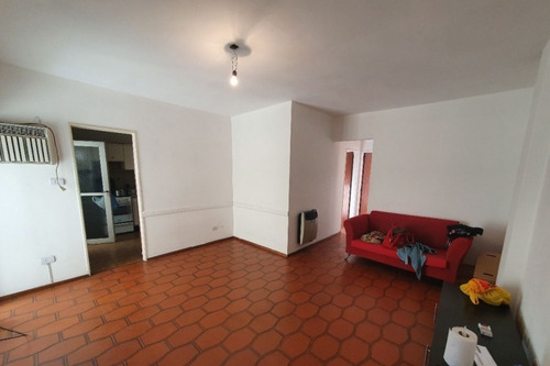 Imagen 2 de 9 de Departamento En Venta En Ramos Mejia