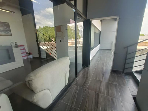 Edificio En Venta En Revolucion, Gómez Palacio, Durango