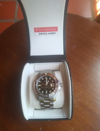 Reloj Victorinox Swiss Army Dive Master 500