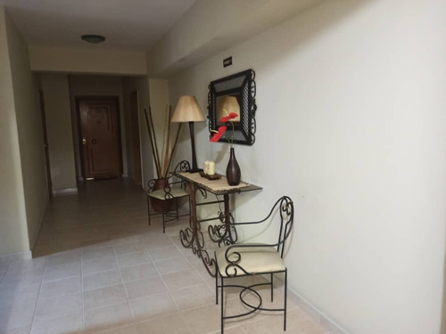 Imagen 13 de 18 de José Colmenares Vende | Apartamento En Res. Garden Plaza (lema-517)