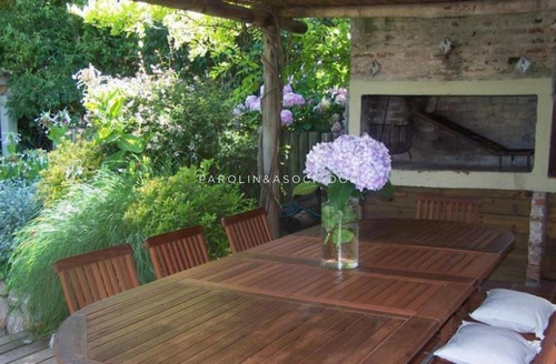 Casa En Venta De 3 Dormitorios En La Barra- Ref: 3830