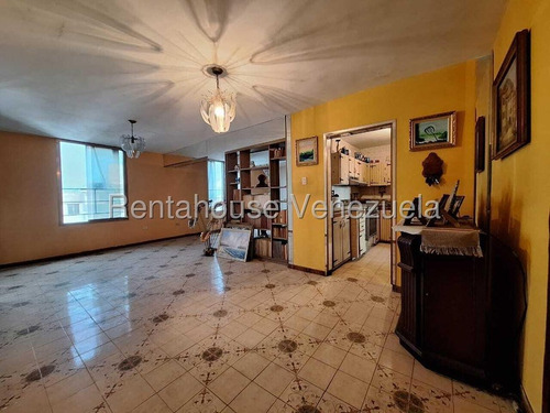 Marcos Gonzalez Vende Amplio Apartamento Zona Este Barquisimeto Lara #25-23121