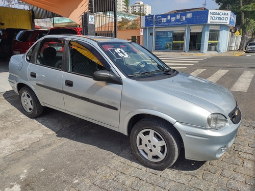 Imagem 12 de 14 de Chevrolet Classic 2010 1.0 Flex Power 4p